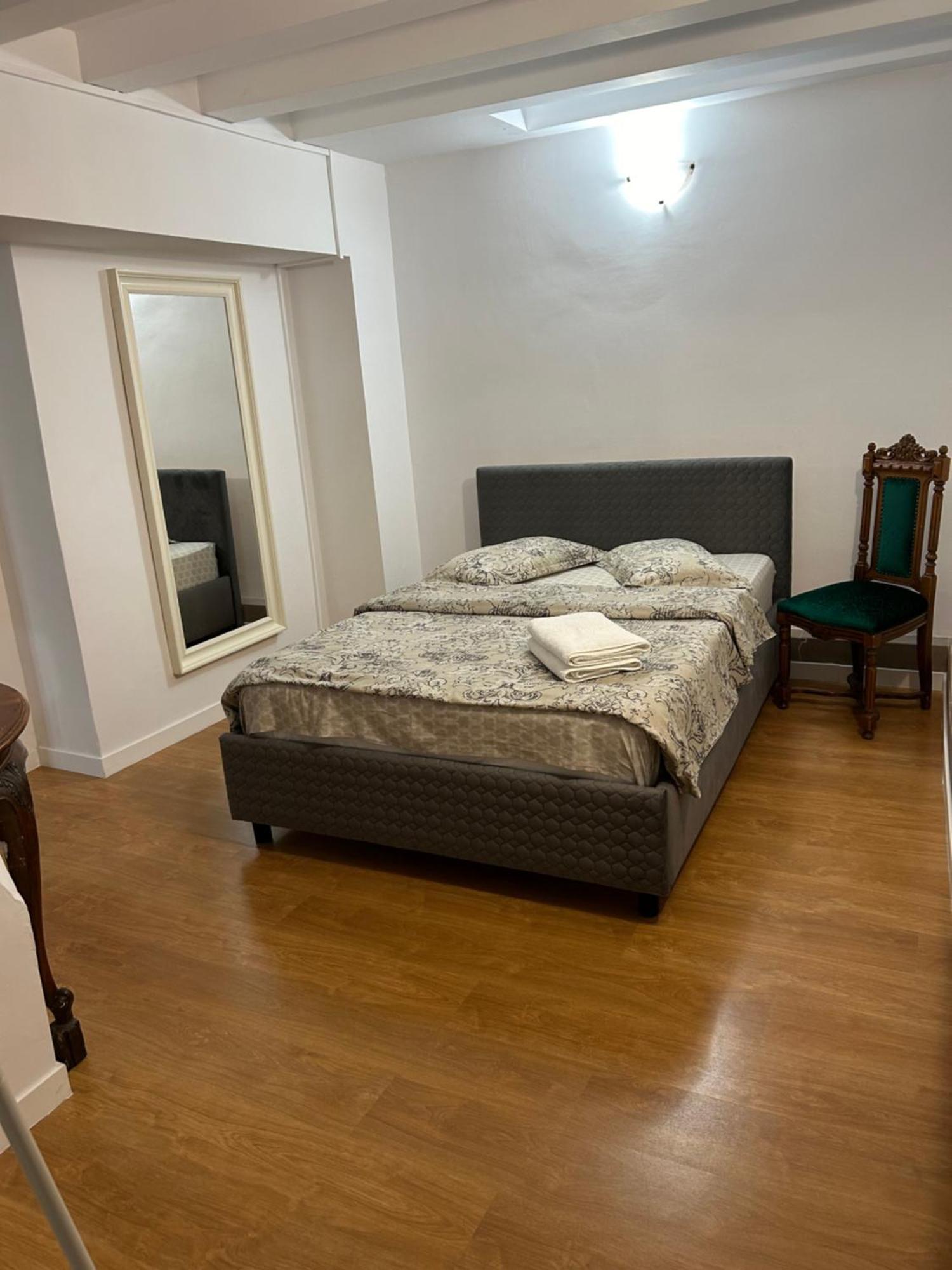Romana Boutique Bucharest Luaran gambar